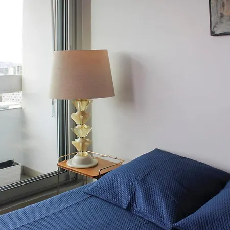 Apartamento Skyscrapers With Balcony And Overlooking